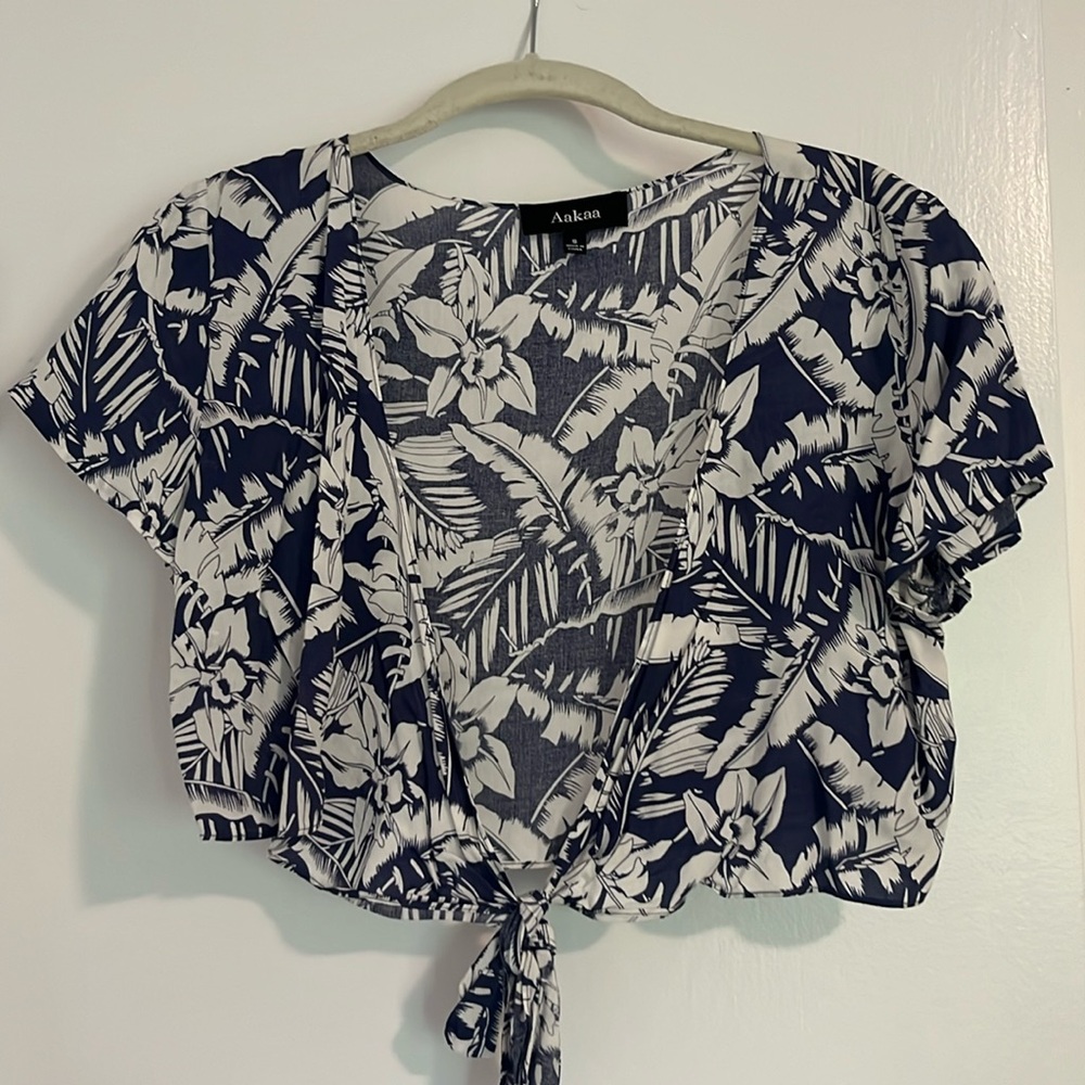 Aakaa Blouse